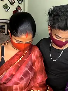 Snapshot of Indian_Lust_Couple chatting on 03/05/25, 05:29 Indian Lust Couple online show from 03/05/25, 05:29