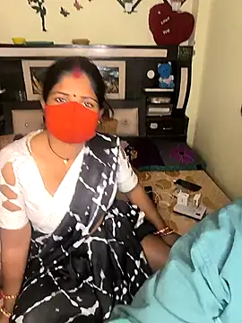 Snapshot of Indian_Lust_Couple chatting on 03/22/25, 08:48 Indian Lust Couple online show from 03/22/25, 08:48