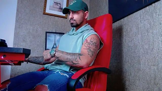 NigelBoydXXX online show from 12/19/24, 07:40