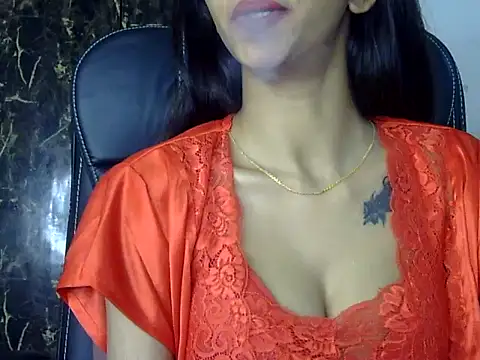 MAAYRA 09 online show from 02/12/25, 09:54