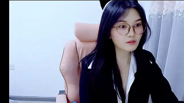 Little-sweet online show from 10/21/25, 01:56