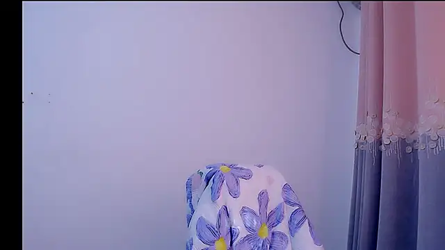 Little-sweet online show from 11/20/25, 01:28