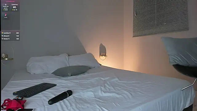 Snapshot of beguile_lovers chatting on 01/04/25, 02:56 beguile lovers online show from 01/04/25, 02:56