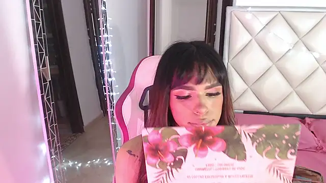 DannaDooll99 online show from 01/04/25, 11:54