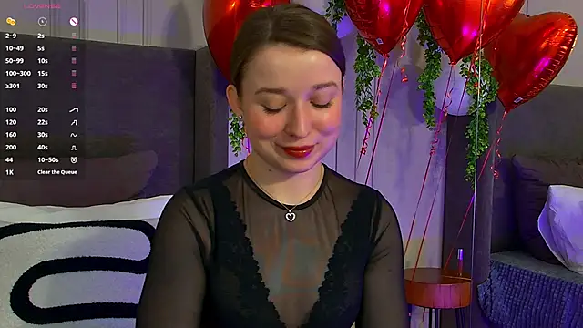 Snapshot of MichelleHaynes chatting on 02/17/25, 05:32 MichelleHaynes online show from 02/17/25, 05:32