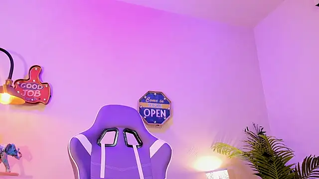 lupeebony online show from 01/22/25, 01:31