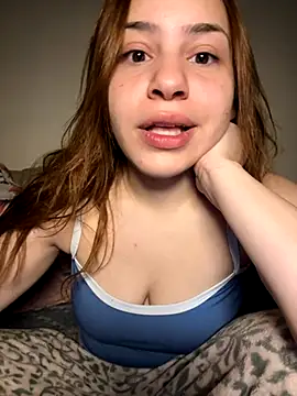 Snapshot of AgnesCampp chatting on 10/04/25, 12:08 AgnesCampp online show from 10/04/25, 12:08