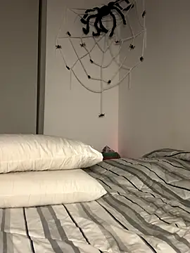 Snapshot of AgnesCampp chatting on 10/21/25, 09:26 AgnesCampp online show from 10/21/25, 09:26