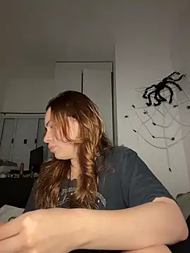 Snapshot of AgnesCampp chatting on 11/16/25, 01:44 AgnesCampp online show from 11/16/25, 01:44