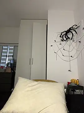 Snapshot of AgnesCampp chatting on 12/04/25, 07:11 AgnesCampp online show from 12/04/25, 07:11