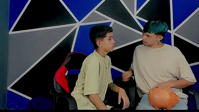 migueyalejo teens online show from 02/21/25, 02:17