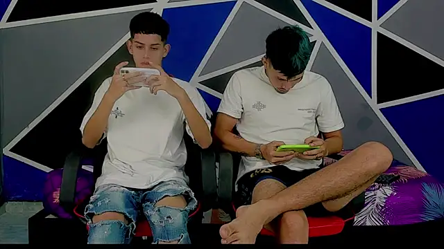 migueyalejo teens online show from 03/04/25, 02:06