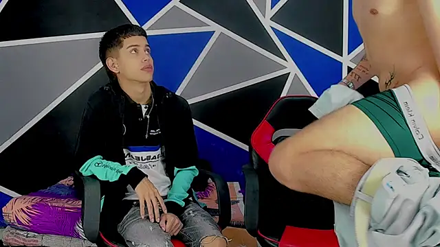 migueyalejo teens online show from 03/06/25, 03:13