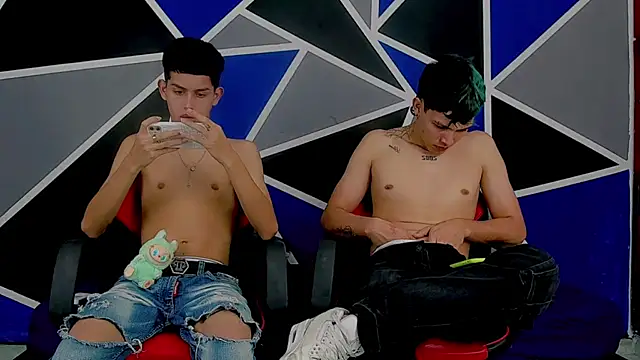 migueyalejo teens online show from 03/16/25, 05:36