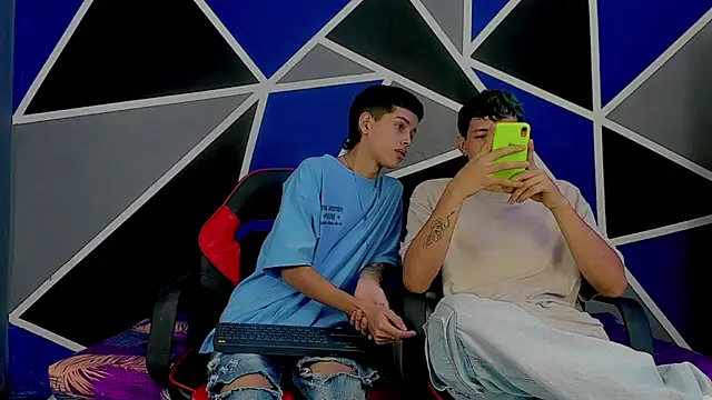 migueyalejo teens online show from 03/22/25, 02:37