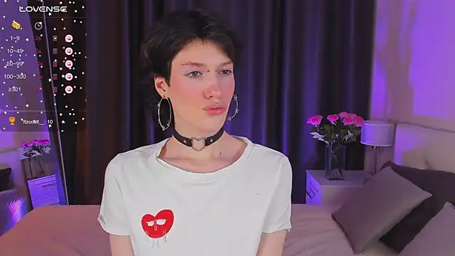 Snapshot of Kolette_Gray chatting on 03/02/25, 08:27 Kolette Gray online show from 03/02/25, 08:27