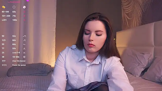 LoraDevon online show from 01/26/25, 04:09