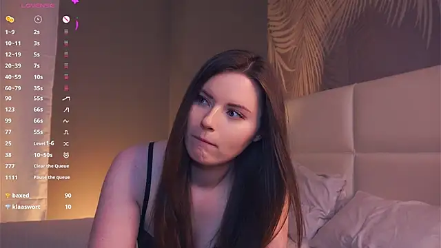 LoraDevon online show from 01/26/25, 07:09