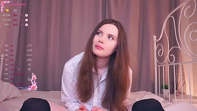 LoraDevon online show from 02/02/25, 01:45