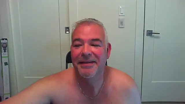 aarosteev2 online show from 10/18/25, 11:27