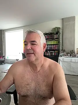 Snapshot of aarosteev2 chatting on 01/05/26, 05:38 aarosteev2 online show from 01/05/26, 05:38