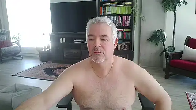 Snapshot of aarosteev2 chatting on 02/27/26, 03:34 aarosteev2 online show from 02/27/26, 03:34