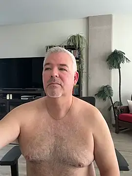 Snapshot of aarosteev2 chatting on 03/24/26, 01:05 aarosteev2 online show from 03/24/26, 01:05
