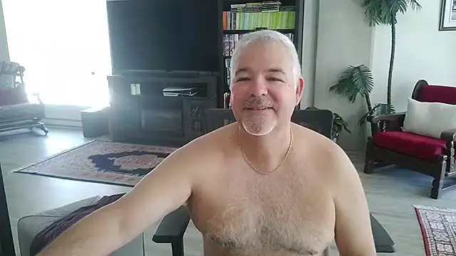 Snapshot of aarosteev2 chatting on 06/04/26, 04:46 aarosteev2 online show from 06/04/26, 04:46