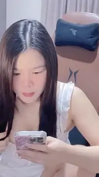 nenechuchu online show from 10/03/25, 05:26