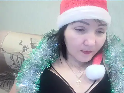 ClaireSunset online show from 12/30/24, 12:20