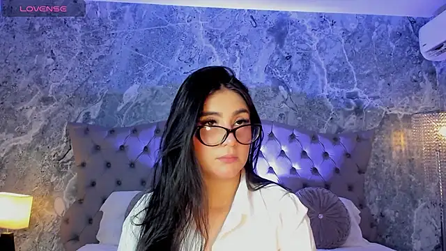 Belliinda 21 online show from 07/28/26, 07:04