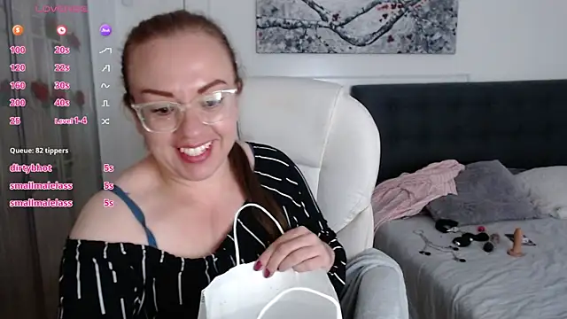 Tania Goddess  online show from 01/17/25, 01:15