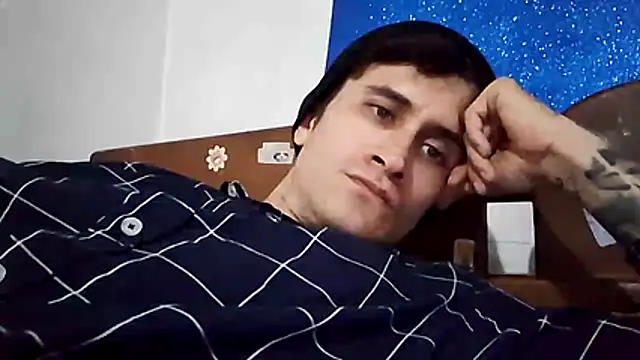 Snapshot of Loggan_donnelly chatting on 12/20/25, 11:56 Loggan donnelly online show from 12/20/25, 11:56