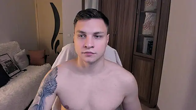 handsome guy01 online show from 09/15/25, 06:30