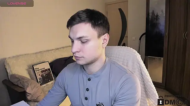 Snapshot of handsome_guy01 chatting on 10/12/25, 07:02 handsome guy01 online show from 10/12/25, 07:02