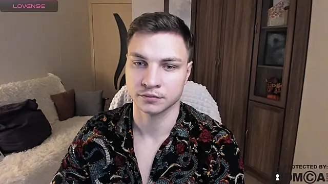 Snapshot of handsome_guy01 chatting on 10/23/25, 06:56 handsome guy01 online show from 10/23/25, 06:56