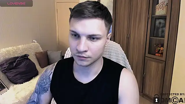 Snapshot of handsome_guy01 chatting on 10/27/25, 06:01 handsome guy01 online show from 10/27/25, 06:01