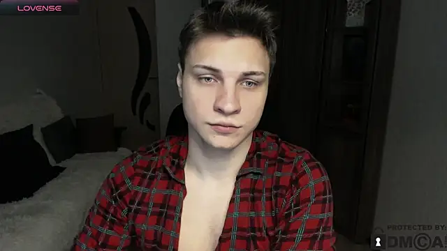 handsome guy01 online show from 11/24/25, 09:36