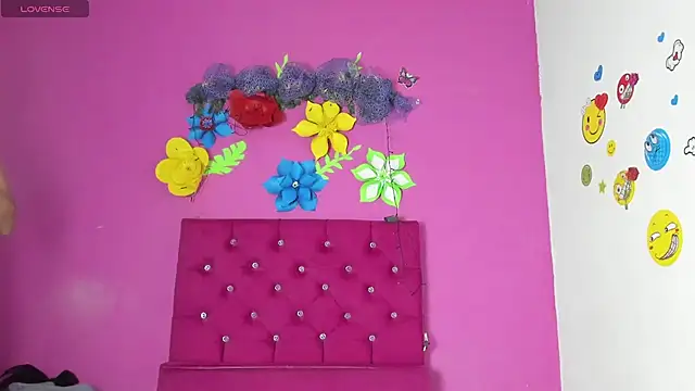 tiffany Bitch online show from 12/11/24, 11:21