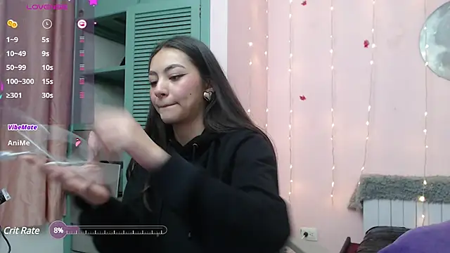 Nikoll kitten online show from 12/25/24, 07:56