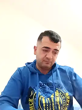 Snapshot of cshn001 chatting on 12/24/24, 06:17 cshn001 online show from 12/24/24, 06:17