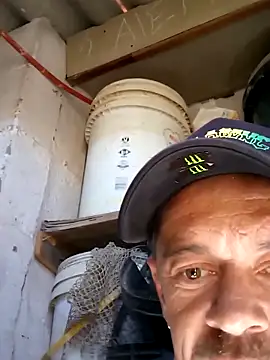 Snapshot of whitevegas69 chatting on 11/02/25, 11:56 whitevegas69 online show from 11/02/25, 11:56