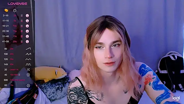 Alice Hells online show from 05/19/26, 06:42