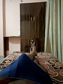 RRahullove69 online show from 09/18/25, 05:26