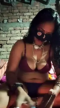 Hotty-dola online show from 01/07/25, 11:48
