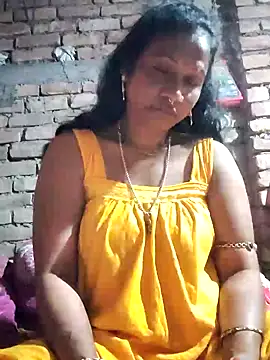 Hotty-dola online show from 02/06/25, 04:21