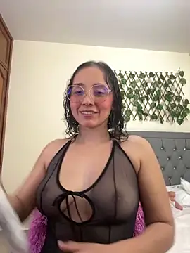 Snapshot of Kay_LustyWife chatting on 02/06/25, 02:37 Kay LustyWife online show from 02/06/25, 02:37