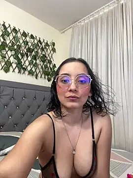 Snapshot of Kay_LustyWife chatting on 02/19/25, 07:38 Kay LustyWife online show from 02/19/25, 07:38