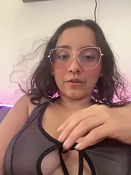 Snapshot of Kay_LustyWife chatting on 03/08/25, 02:30 Kay LustyWife online show from 03/08/25, 02:30