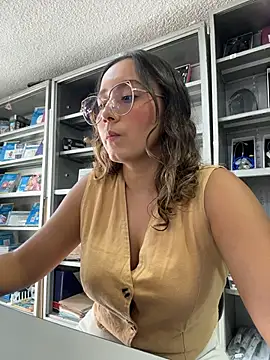 Kay LustyWife online show from 12/15/25, 05:17